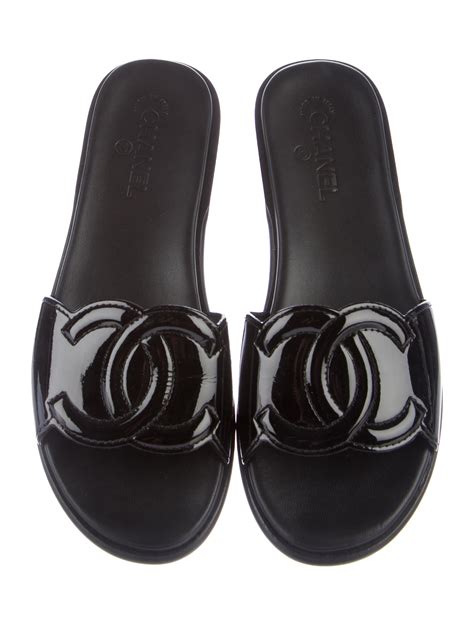 chanel slides women